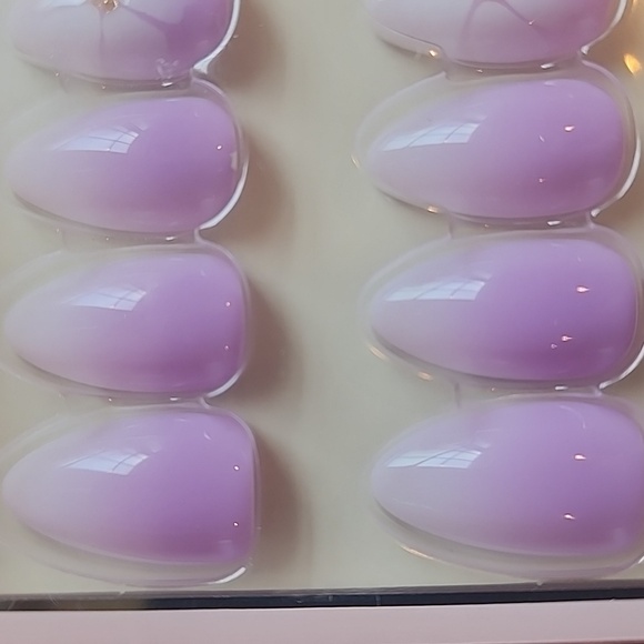 NIB Set Of Three Glamnetic Press On Nails Summer Edition - Picture 7 of 12